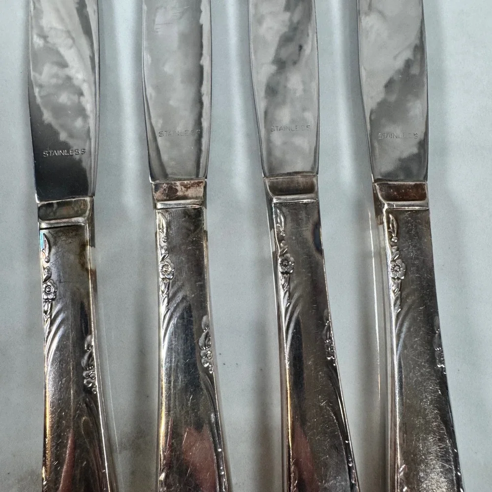 Set of 4 Oneida Simeon L & George H Rogers Silver Plated Dinner‎ Knives Lot 2